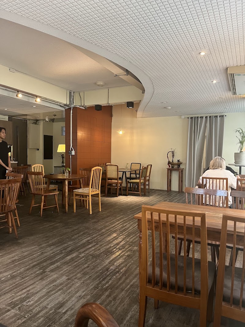 Luxury Cafe & Food Court - Cafe Bakery in Kyonma