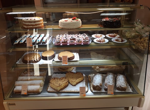 MB Arbatinė-kepyklėlė - Bakery in Akmenė