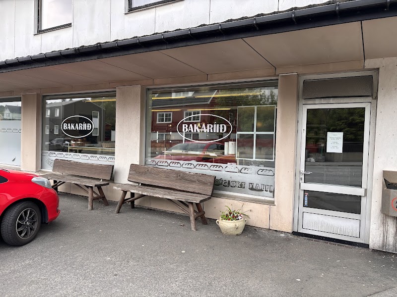 Miðberg bakarí in Saltangará