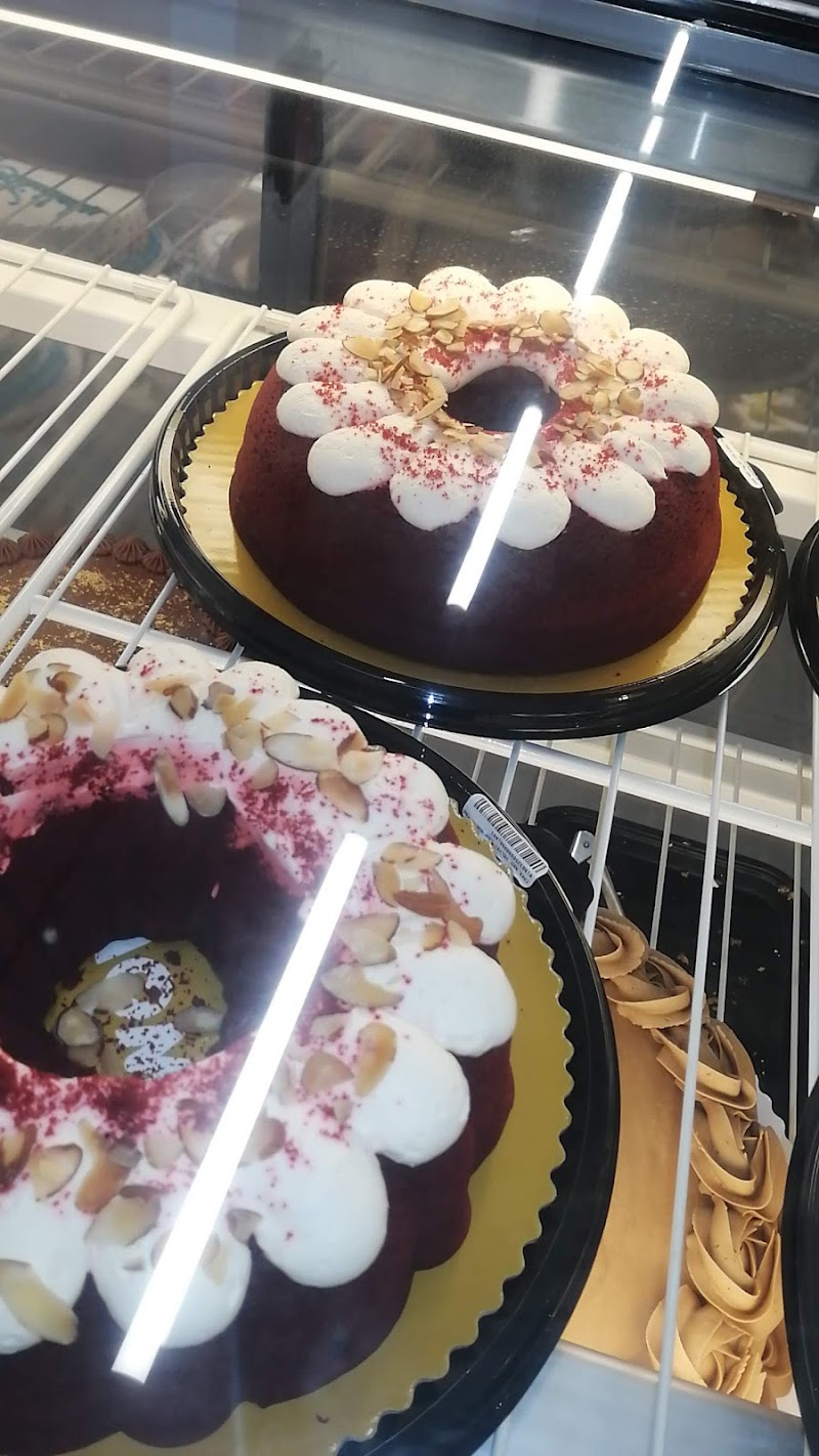 Momi - Bakery in Barrio Colón