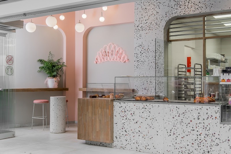 Overoll Croissanterie in Athens