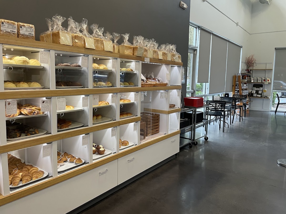 Oyatsupan Bakers in Beaverton
