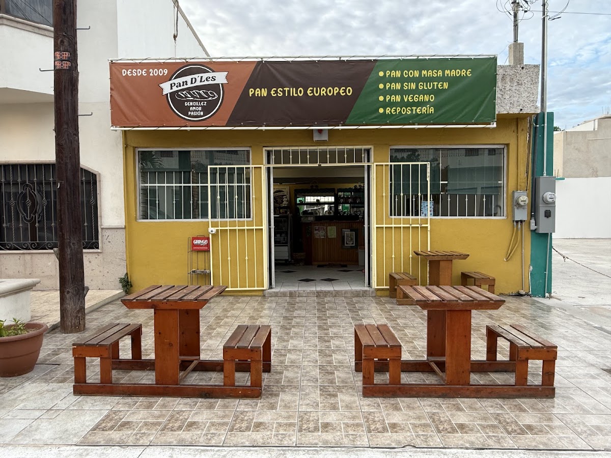 Pan D' Les Bakery