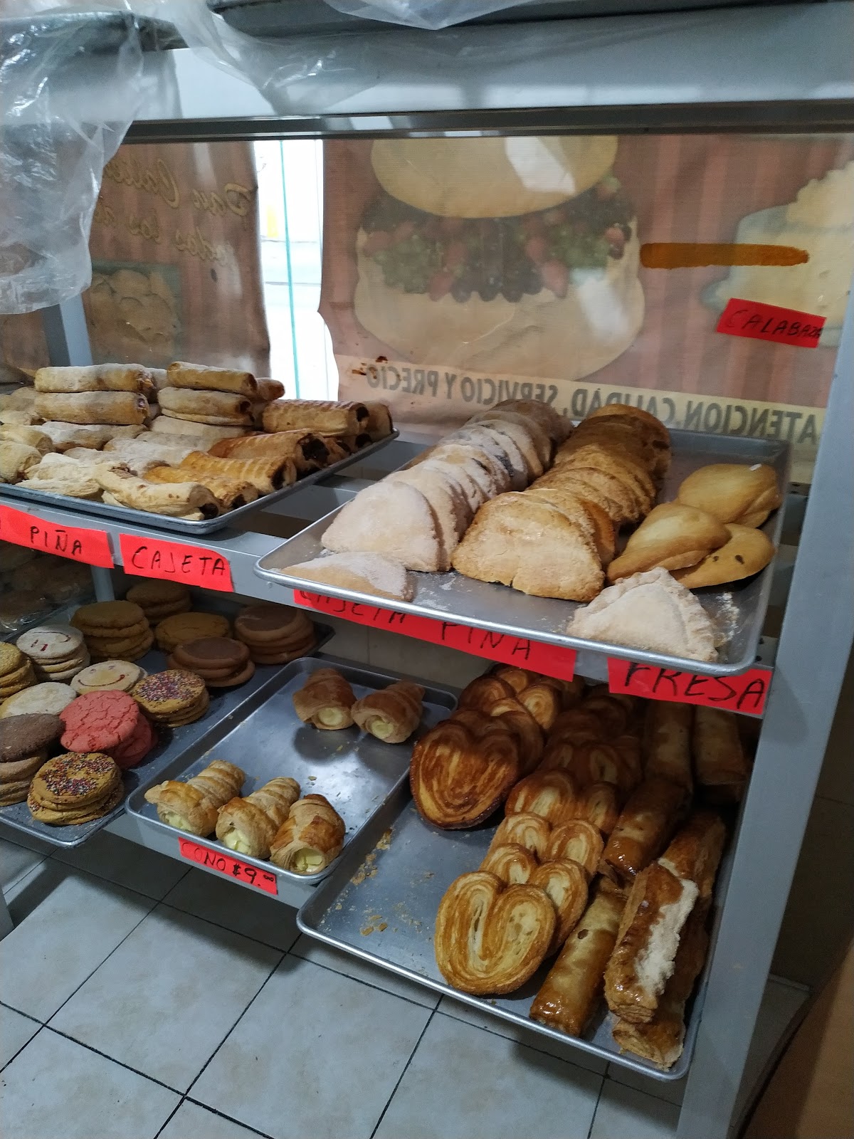 Panadería Las Almendras in Apodaca