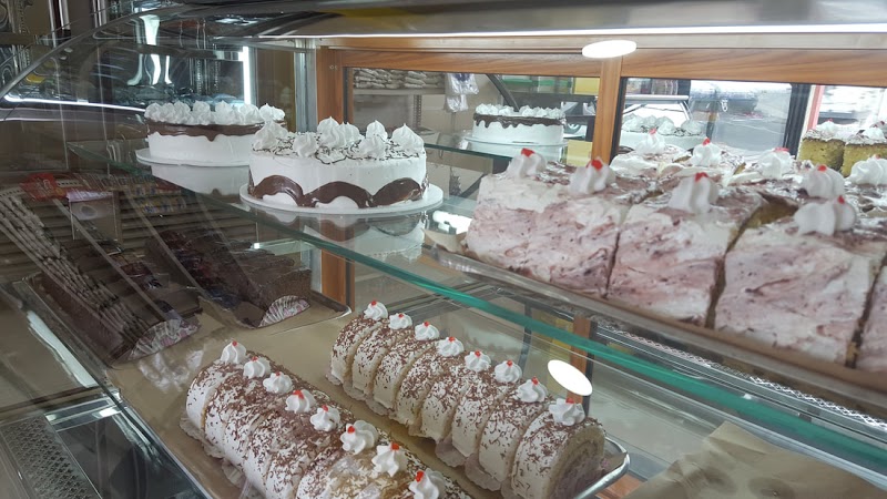 Panaderia Royal - Bakery in Ambato
