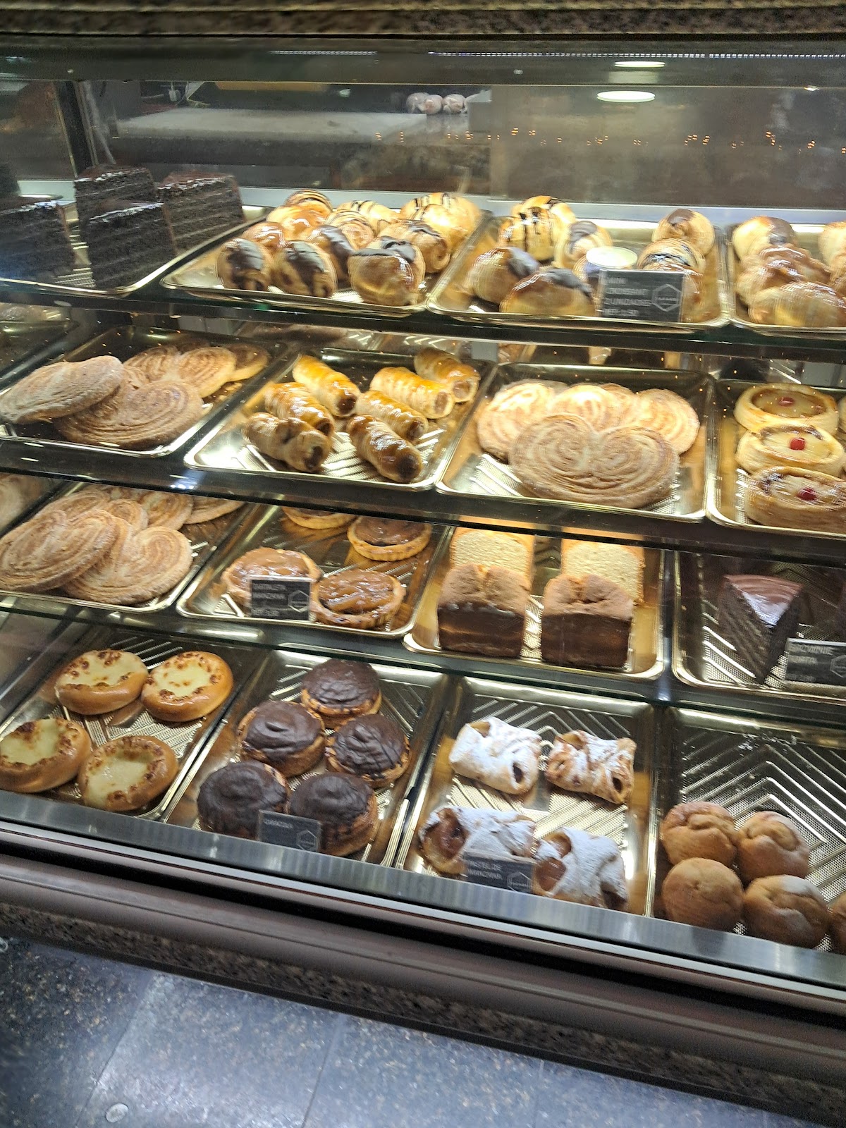 Panaderia Safari Bakery in Caracas