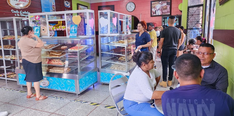 Panadería San Judas in Apopa