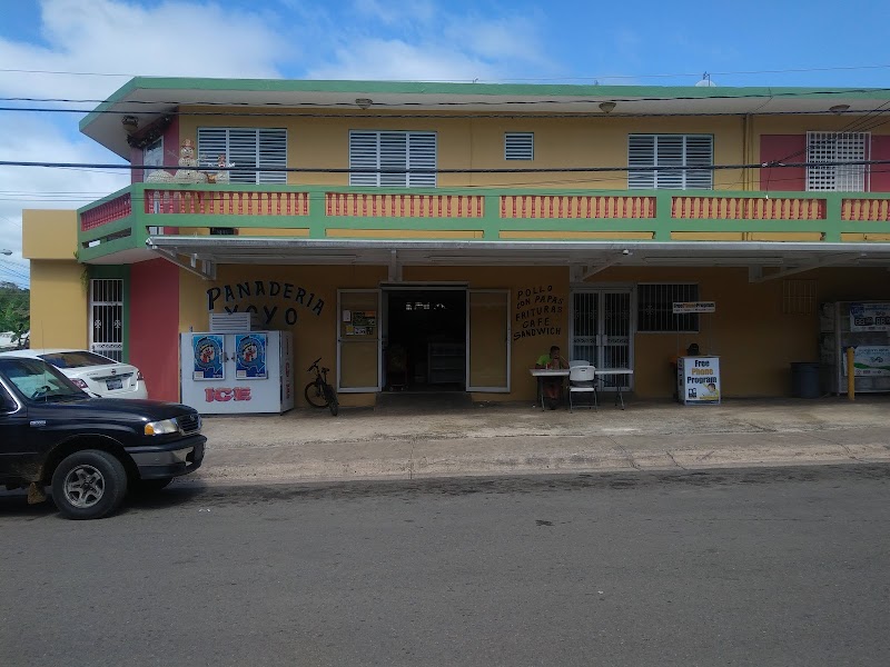 Panadería y colmado yoyo - Bakery in Aguadilla