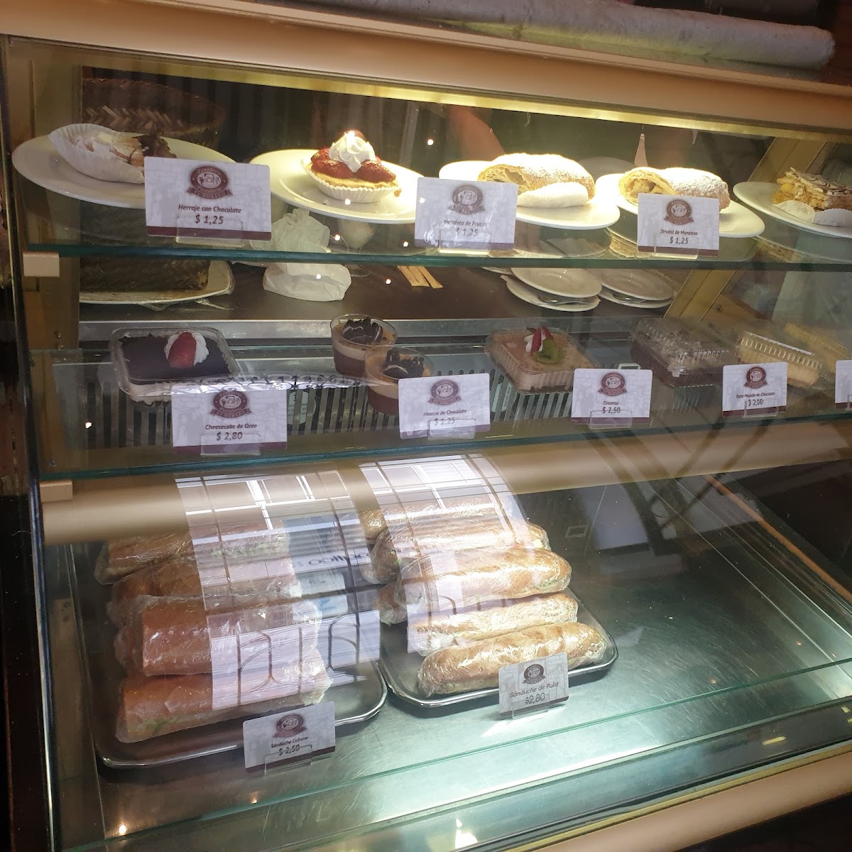 Panadería y Pastelería El Dorado in Cuenca