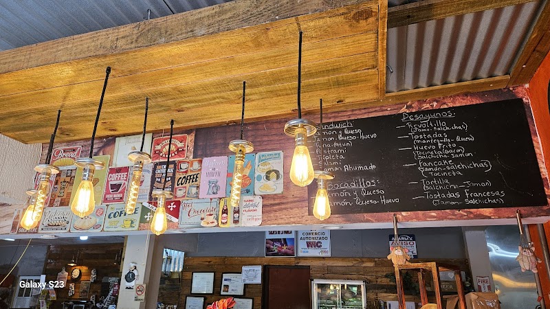 Panadería y Repostería La Fé in Adjuntas