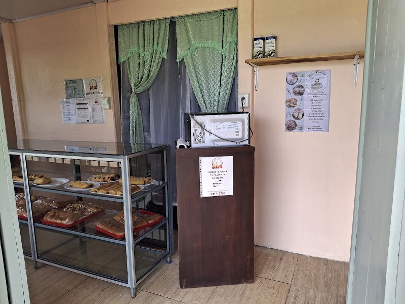 Panaderia y Reposteria Salas - Bakery in Alajuela
