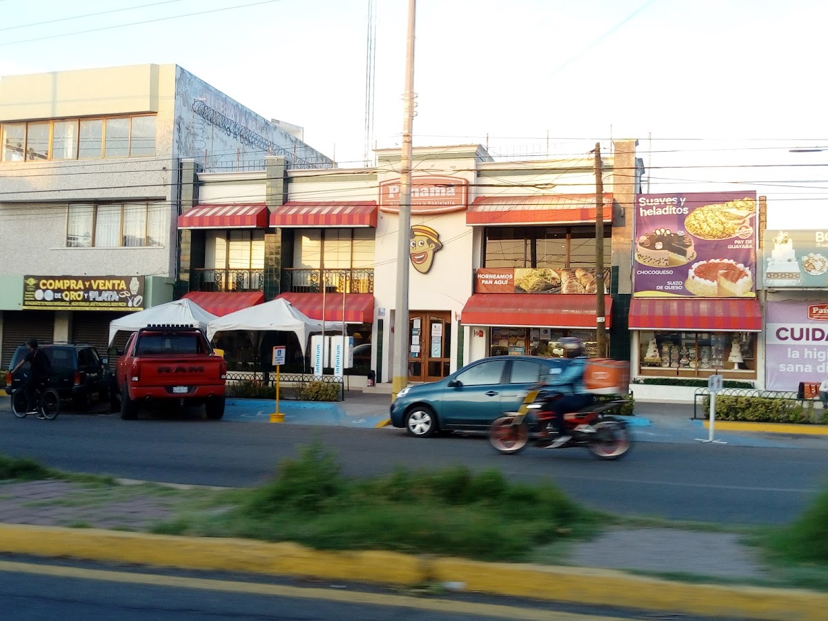 Panamá Restaurants and Pastry Shops in Mazatlán