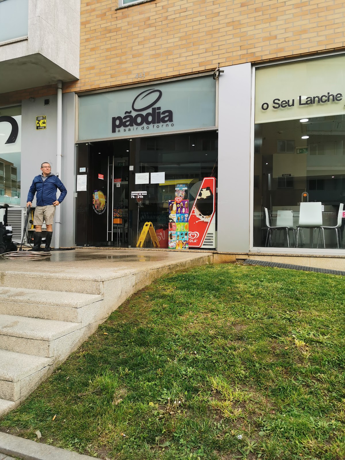 Pãodia Confeitaria in Vila Nova de Gaia