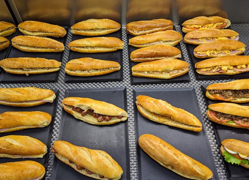 Pâtisserie Renée Légitimus in Pointe-à-Pitre