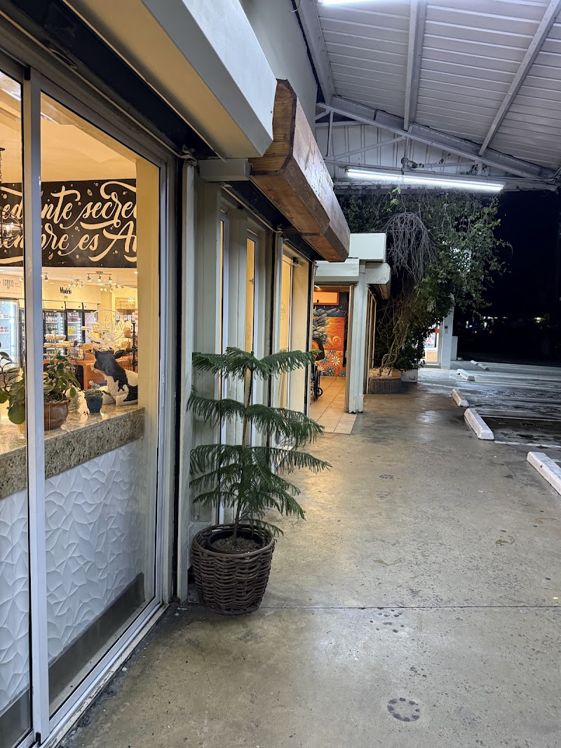 Repostería Miguelina - Bakery in Bonao