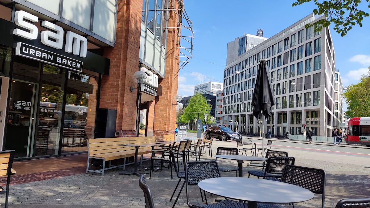 Sam Urban Baker in Bremen