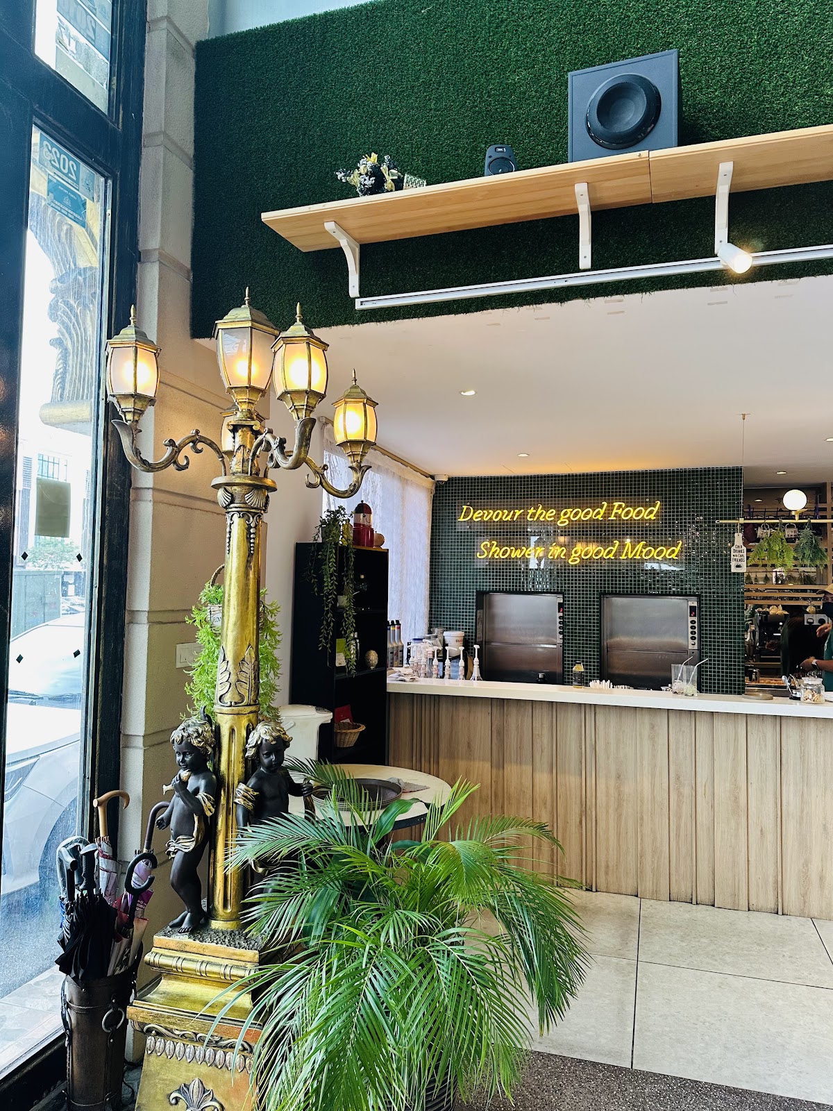 Seven Oaks Bakery Cafe in Johor Bahru