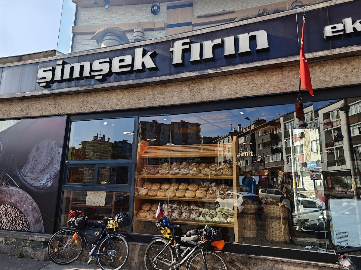 Şimşek Fırın Ekmek Pasta in Ataşehir