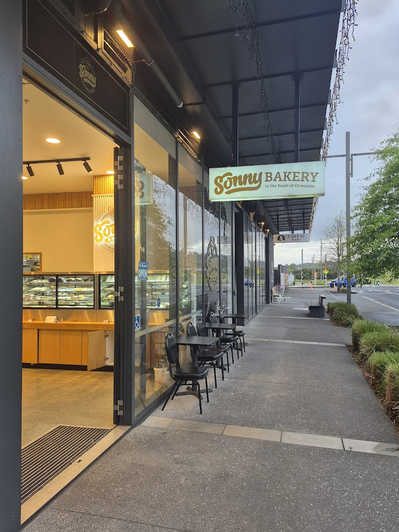 Sonny Bakery Ormiston - Bakery in Auckland