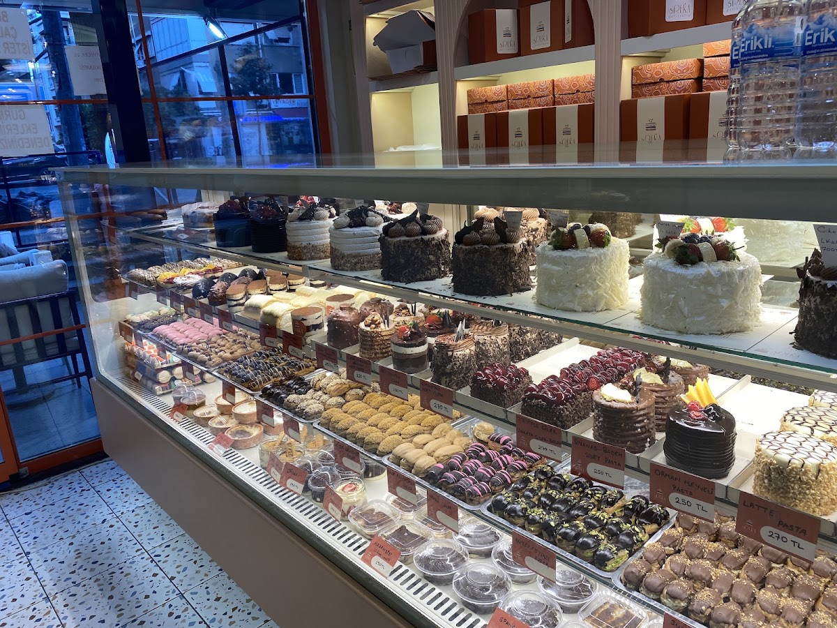 Sreka Patisserie in Karşıyaka