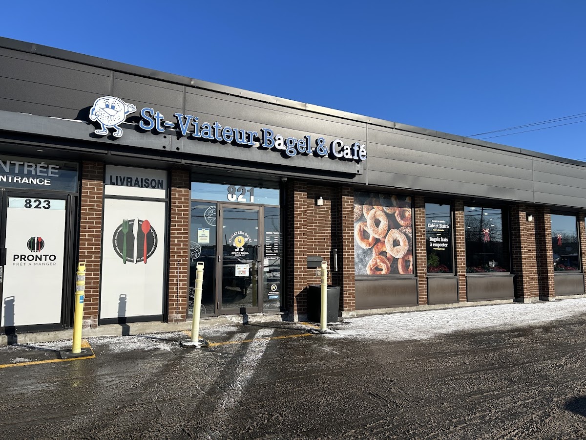 St-Viateur Bagel & Café in Dollard-des-Ormeaux