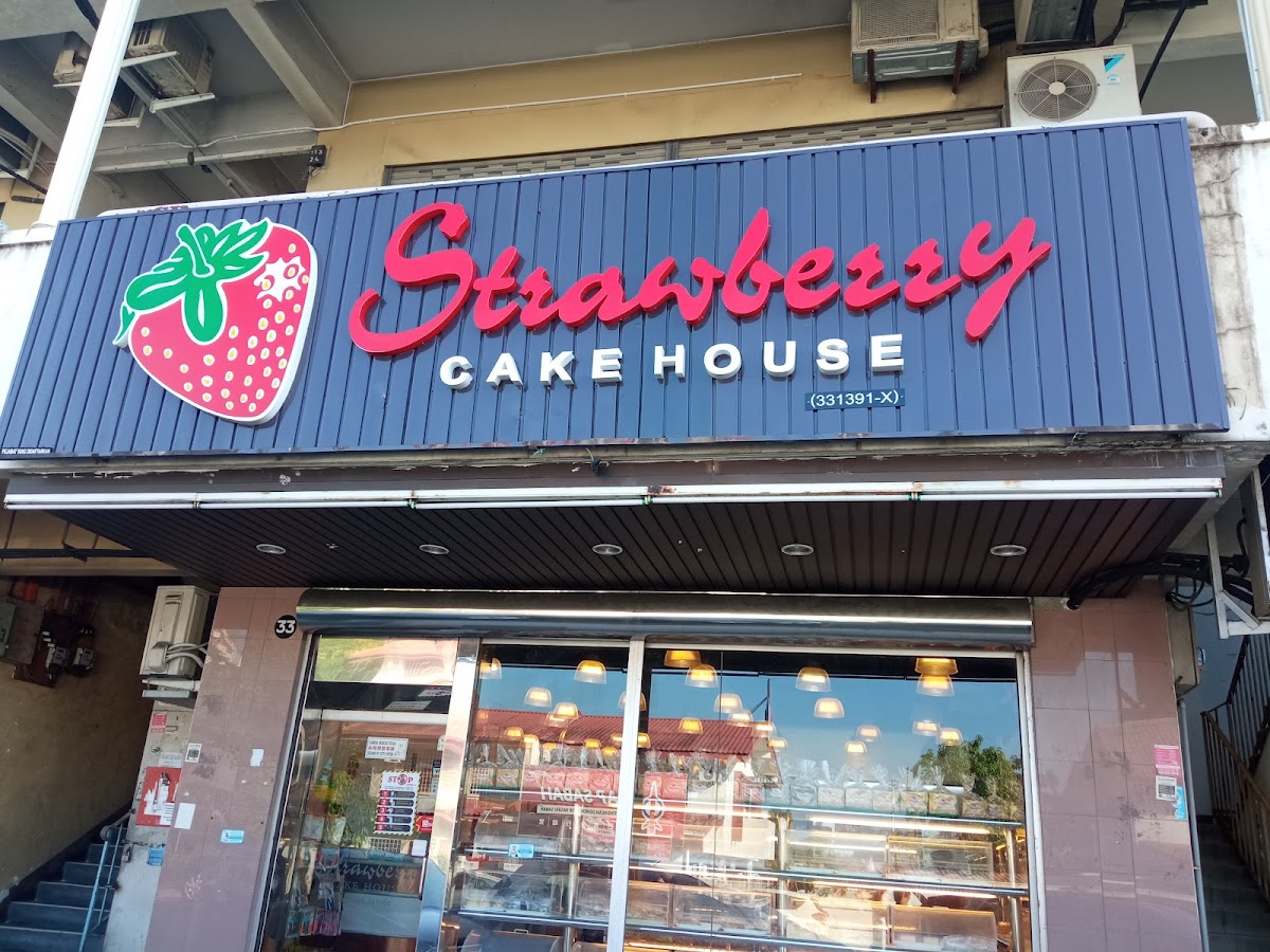 Strawberry Cake House in Kota Kinabalu