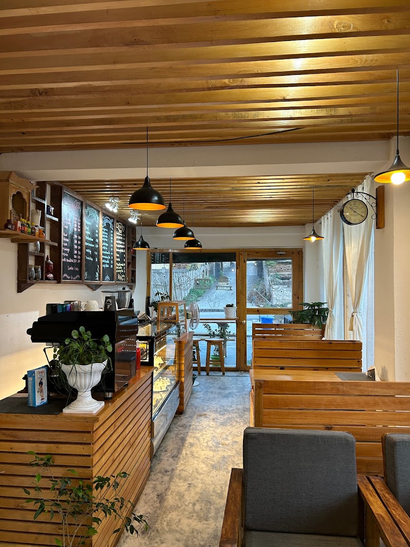 Sunrise Bakery - Bakery in Thimphu