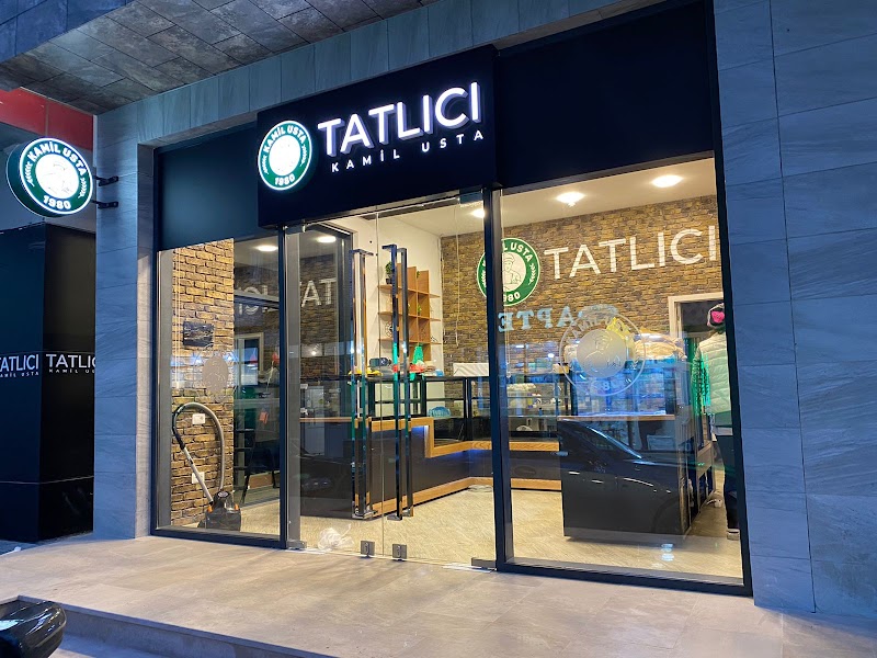 Tatlıcı Kamil Usta in Bakı