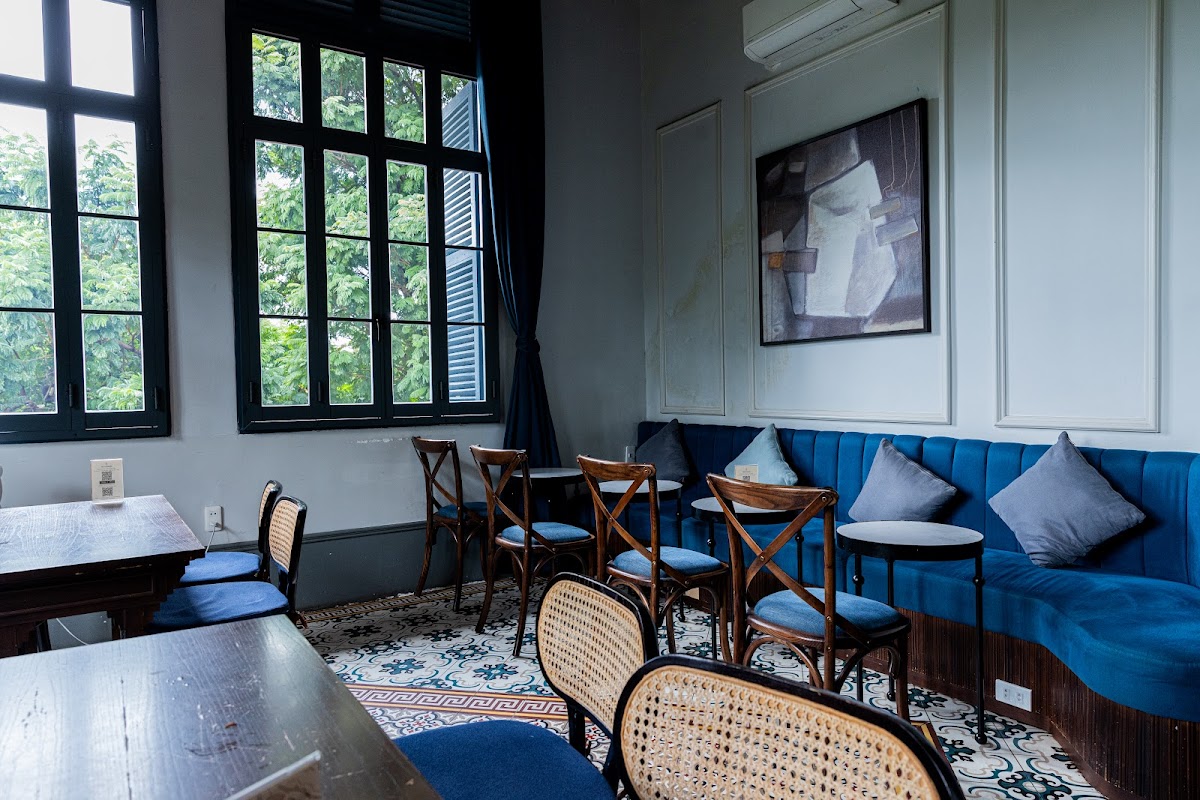 The Vagabond Pâtisserie & Café - Patisserie in Quận 1