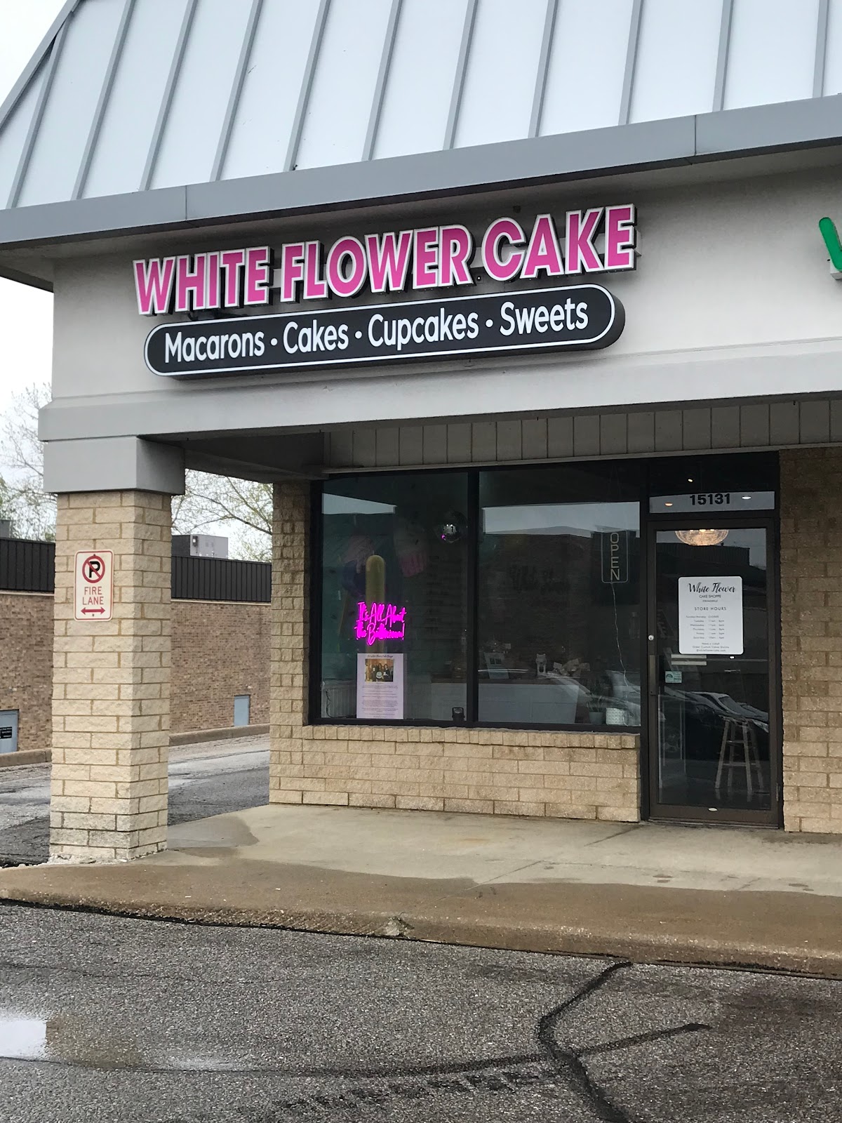 The White Flower Cake Shoppe in Strongsville