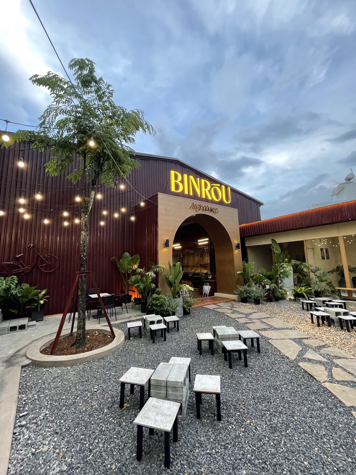 Tiệm Bánh Binrou in Thủ Dầu Một