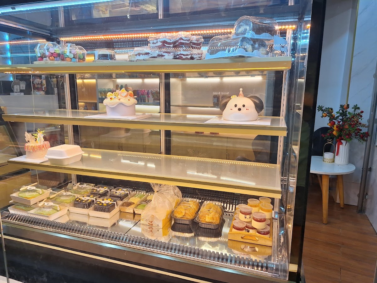 Tiệm Bánh Cake House - Bakery in Quận Ninh Kiều