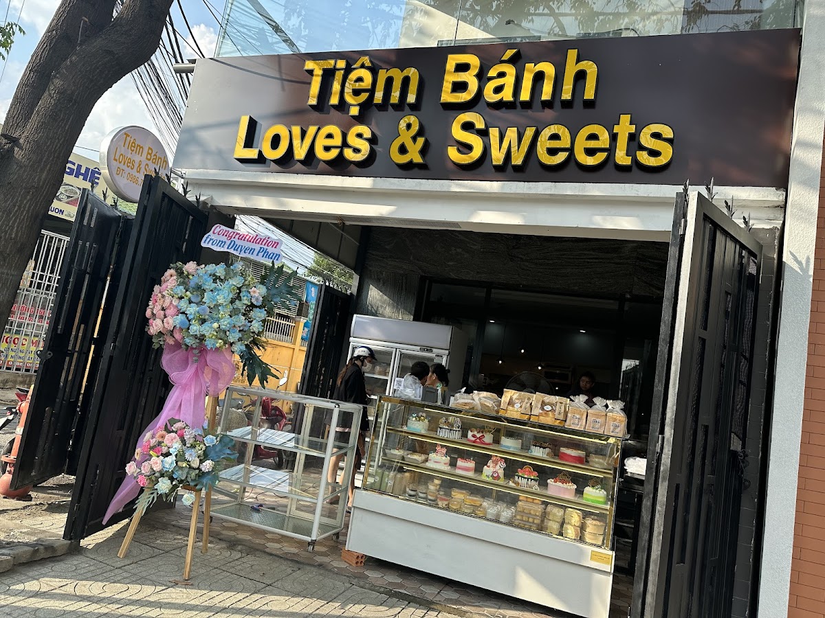 Tiệm Bánh Loves & Sweets in Biên Hòa