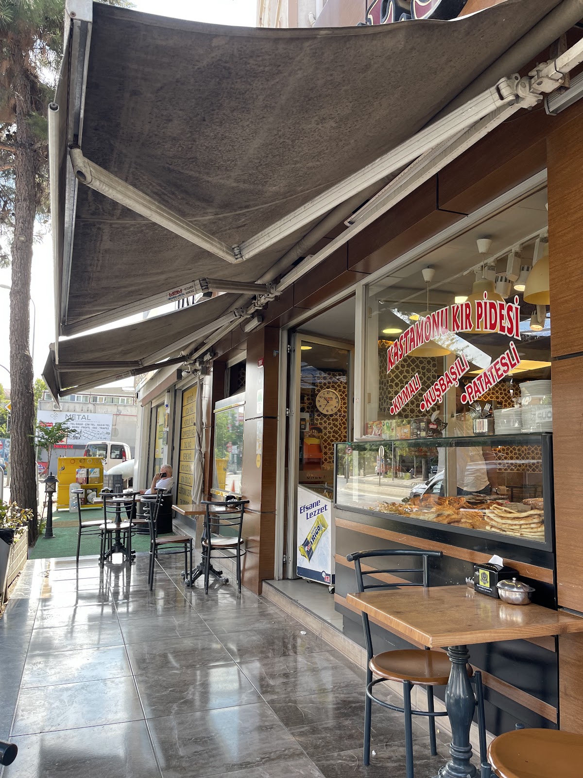Ünlü Pastanesi in Pendik