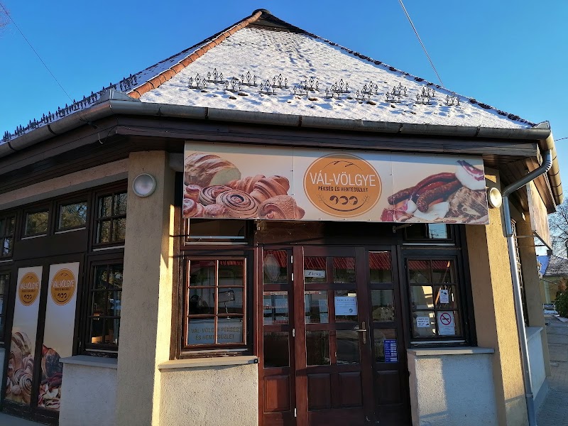 Vál-Völgye Pékség és Hentesüzlet - Bakery in Alcsútdoboz