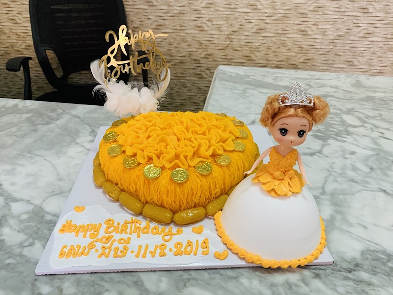 Vanna Vannak Cake
