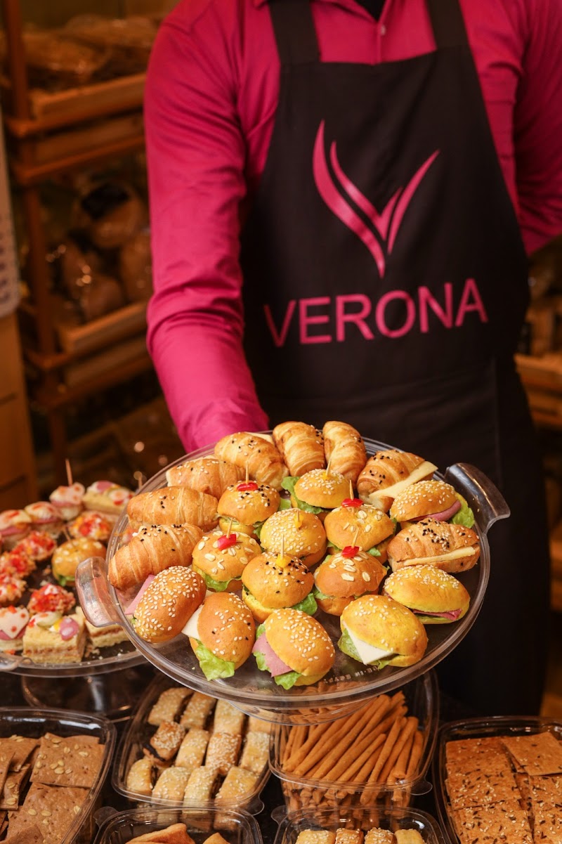 Verona Pâtisserie - Patisserie in Az Zagazig