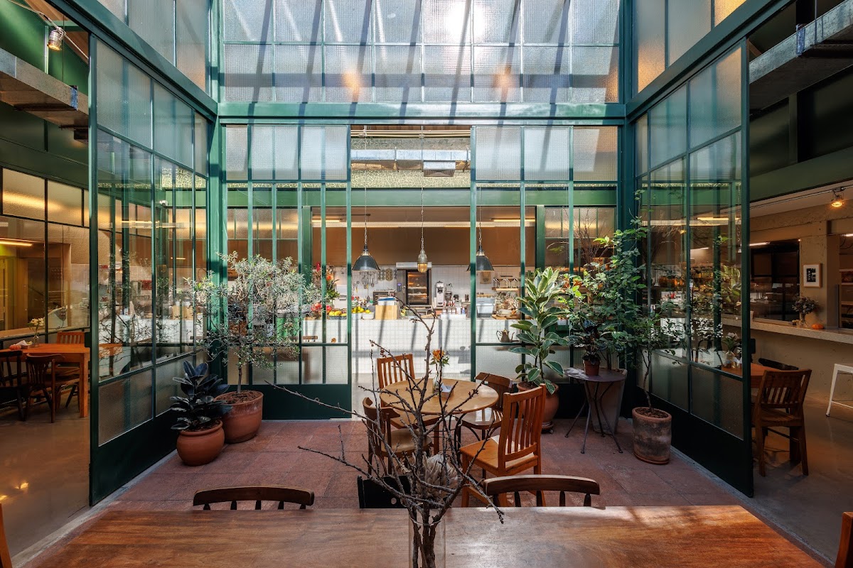 Viva Bakery in Americana